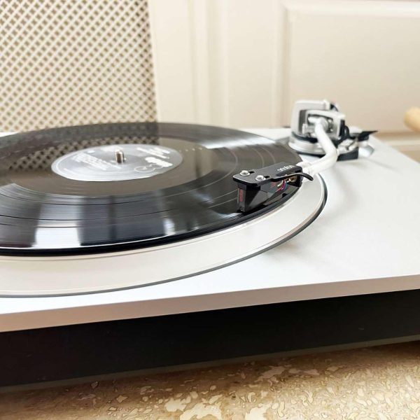 Ortofon 2M Red Moving Magnet Phono Cartridge - Image 3
