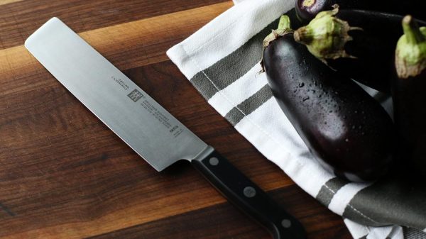 ZWILLING Gourmet 6.5-inch Nakiri Knife - Image 2
