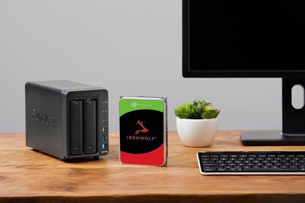 Seagate IronWolf 4TB NAS Internal Hard Drive - Image 2
